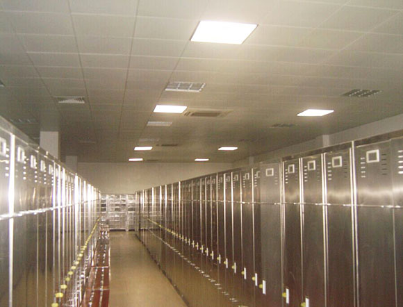 武漢通用導光管采光系統(tǒng)室內(nèi)效果（車間）